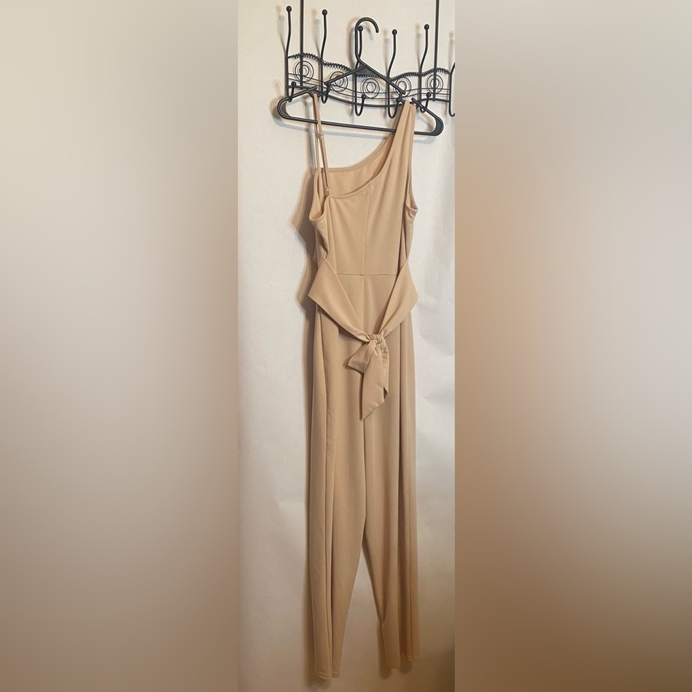 Kittenish by Jesse James, Size Large, cream color
